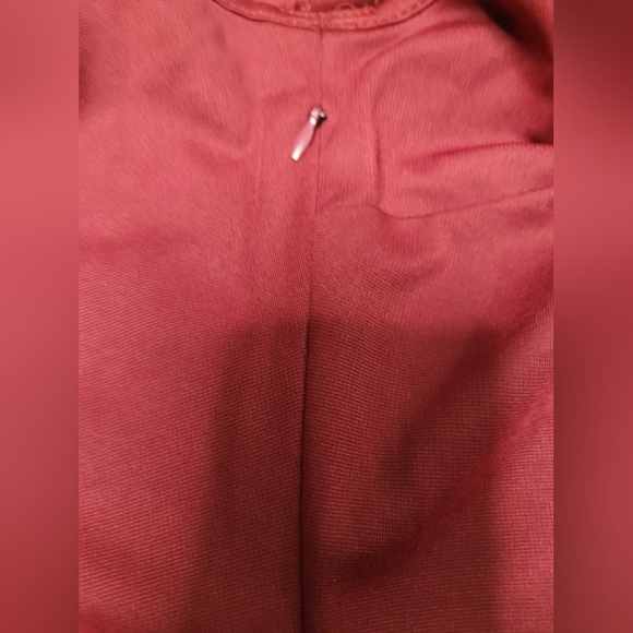 NWOT Knotted Sexy, Sleevless V Neck Dress. Burgundy Size Small. - Picture 6 of 15